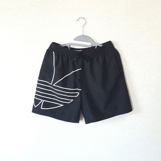 アディダス(adidas)のadidas トレフォイル 黒(ショートパンツ)