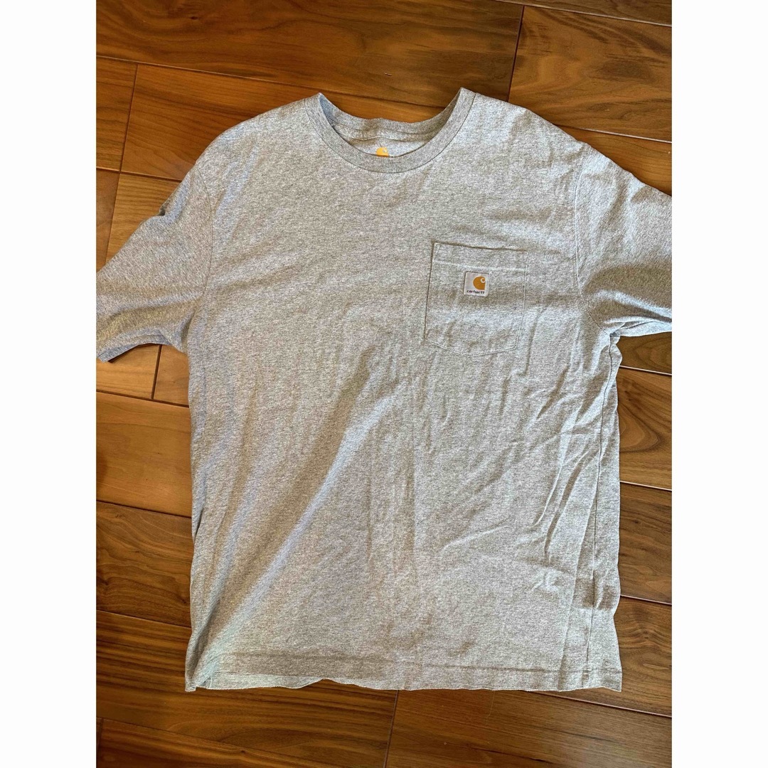 carhartt(カーハート)のカーハート　ポケットTシャツ　グレー メンズのトップス(Tシャツ/カットソー(半袖/袖なし))の商品写真