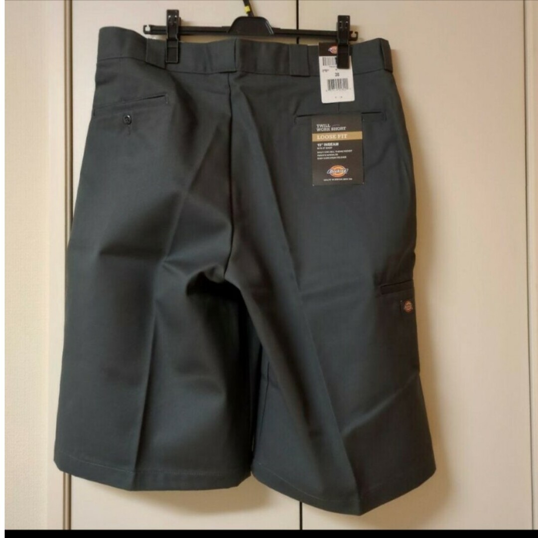 Dickies(ディッキーズ)の新品 38 CH ハーフパンツ ディッキーズ チャコール メンズのパンツ(ショートパンツ)の商品写真