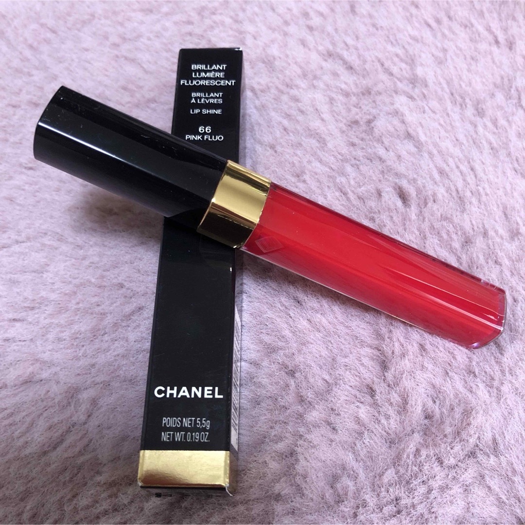 CHANEL(シャネル)のブリアン　ルミエール　フリュオ　66 ピンクフリュオ コスメ/美容のベースメイク/化粧品(リップグロス)の商品写真