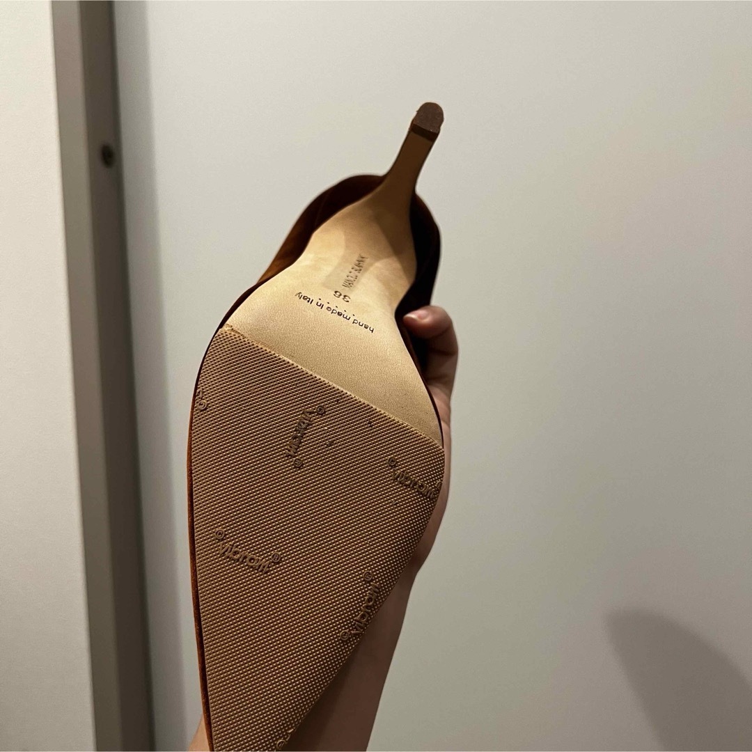 MANOLO BLAHNIK(マノロブラニク)の【新品】マノロブラニク　キエッタ　ブラウン レディースの靴/シューズ(ハイヒール/パンプス)の商品写真