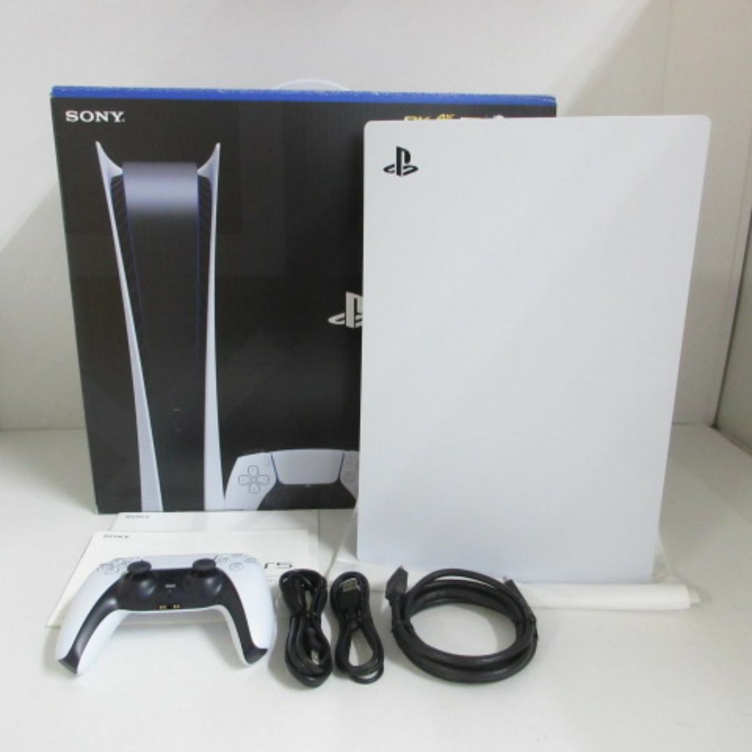PlayStation(プレイステーション)のPlayStation5  CFI-1200B デジタルエディション エンタメ/ホビーのゲームソフト/ゲーム機本体(家庭用ゲーム機本体)の商品写真