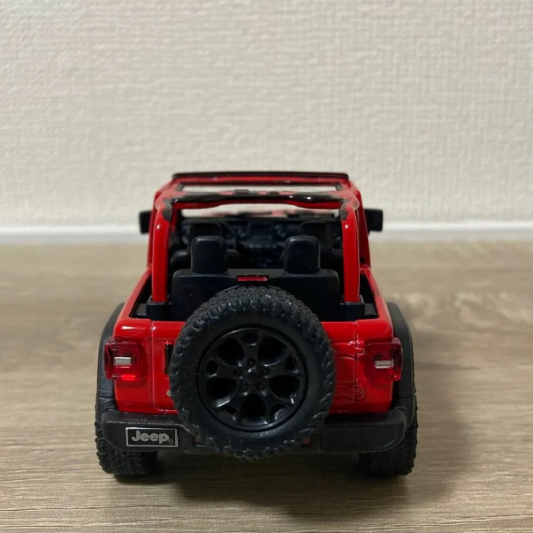 2018 Jeep Wrangler ミニカー　プルバックカーオープントップ エンタメ/ホビーのおもちゃ/ぬいぐるみ(ミニカー)の商品写真