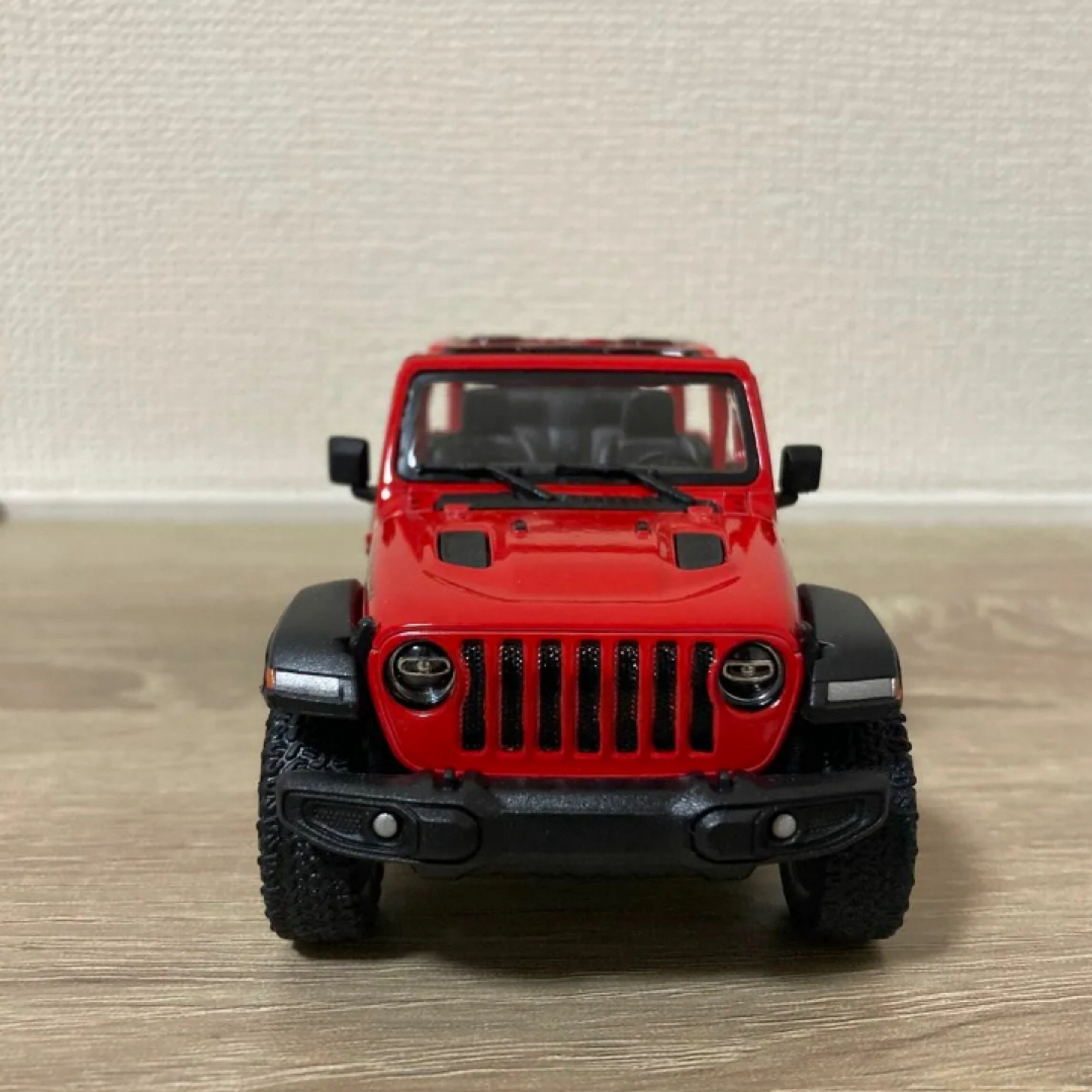 2018 Jeep Wrangler ミニカー　プルバックカーオープントップ エンタメ/ホビーのおもちゃ/ぬいぐるみ(ミニカー)の商品写真