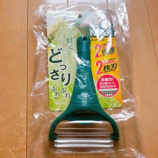 ノノジ(nonoji)の⭐︎キャベピィ ののじ キャベツピーラー 千切り 2枚刃でたくさん削る(調理道具/製菓道具)