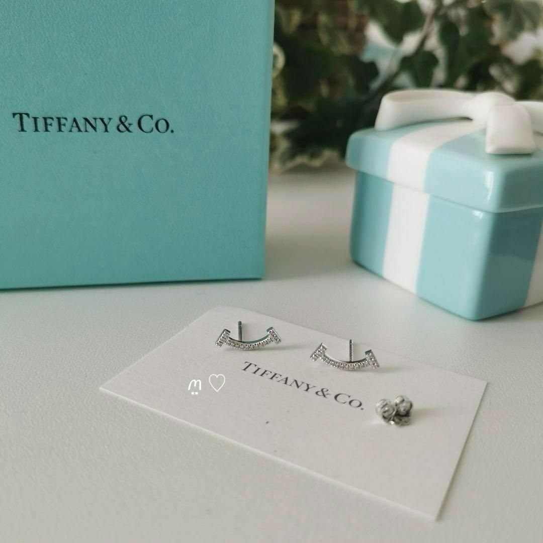 Tiffany & Co.(ティファニー)のティファニー　Tスマイルダイヤモンドピアス　Ꮶ18ホワイトゴールド　現行販売品 レディースのアクセサリー(ピアス)の商品写真