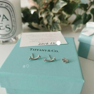 Tiffany & Co. - ティファニー　Tスマイルダイヤモンドピアス　Ꮶ18ホワイトゴールド　現行販売品
