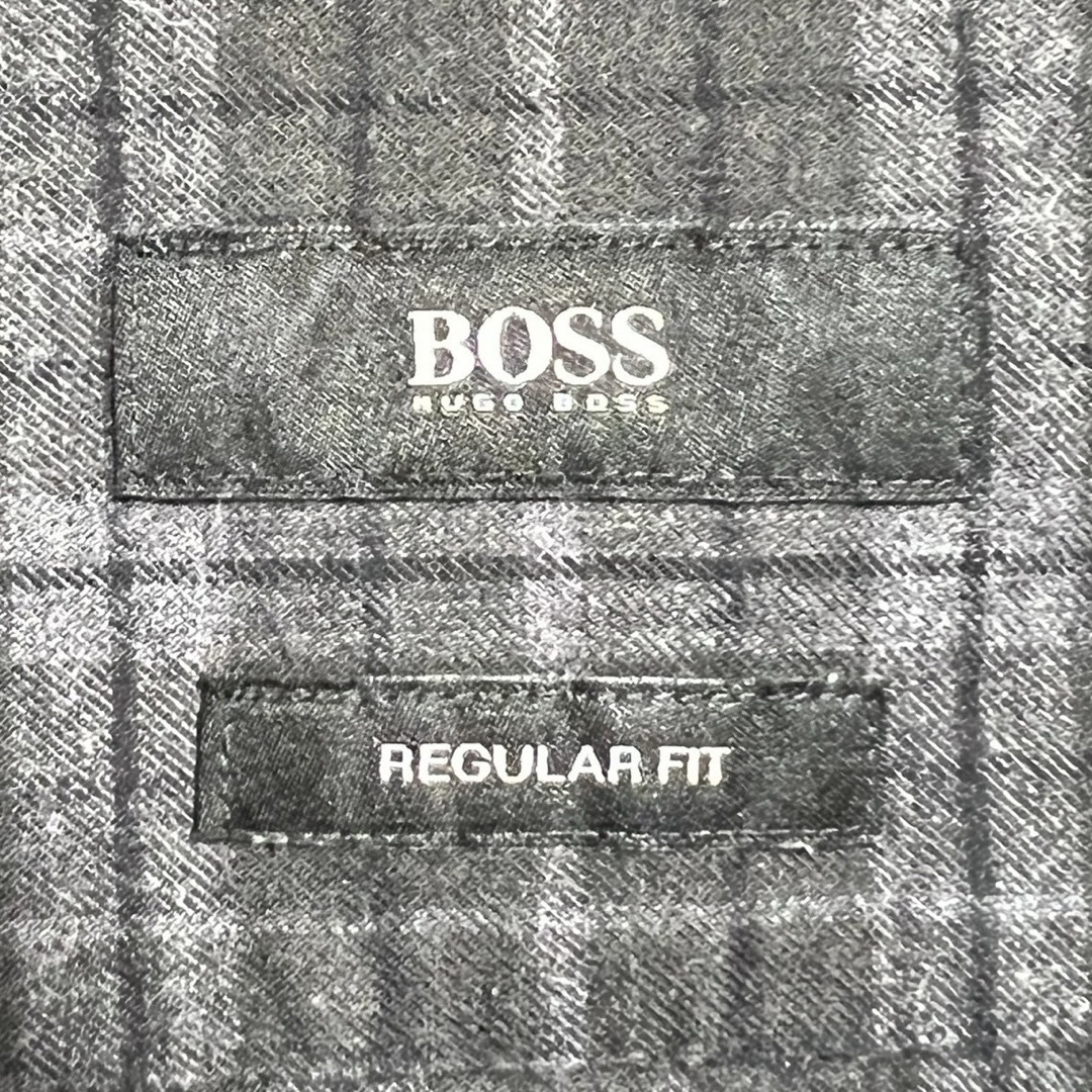 HUGO BOSS(ヒューゴボス)のヒューゴボス/HUGO BOSS チェック柄 長袖シャツ Sサイズ 約3万円 メンズのトップス(Tシャツ/カットソー(半袖/袖なし))の商品写真