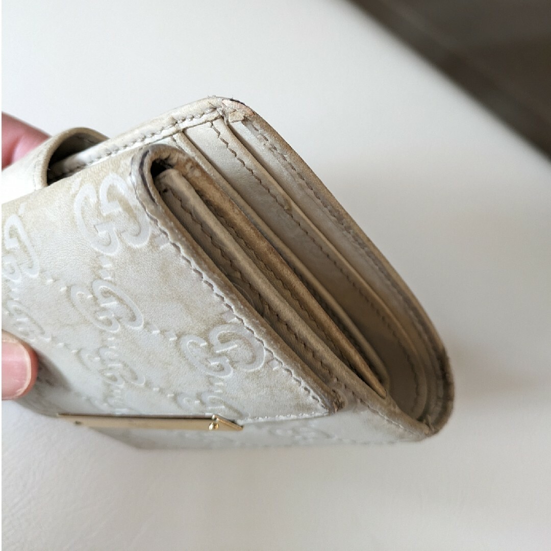 Gucci(グッチ)の【劣化が酷いです！】グッチ　財布 レディースのファッション小物(財布)の商品写真
