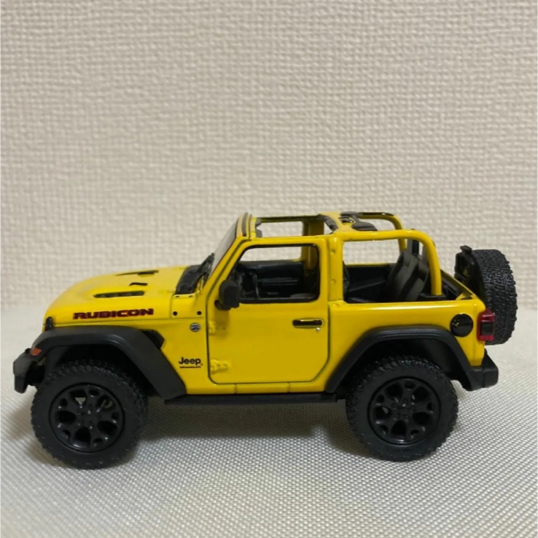 2018 Jeep Wrangler ミニカー　イエロー　プルバックカー エンタメ/ホビーのおもちゃ/ぬいぐるみ(ミニカー)の商品写真