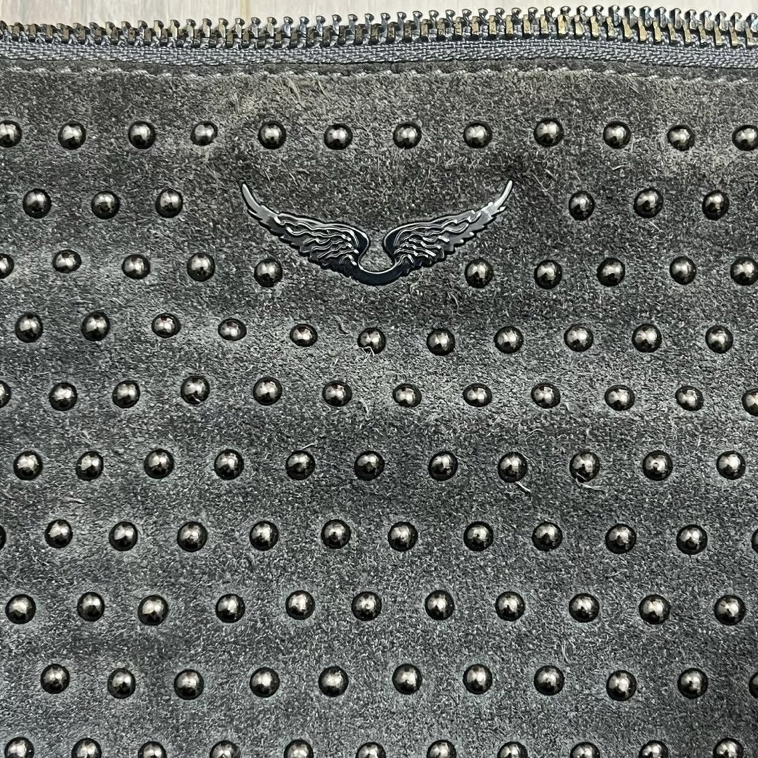 Zadig&Voltaire(ザディグエヴォルテール)のzadig&voltaire ショルダーバック 24x32x1.5㎝ 約4万円 レディースのバッグ(ショルダーバッグ)の商品写真