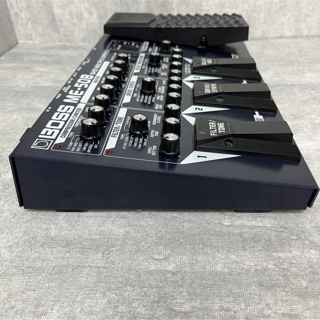 BOSS(ボス)のBOSS Bass Multiple Effects エフェクター ME-50B 楽器のベース(ベースエフェクター)の商品写真