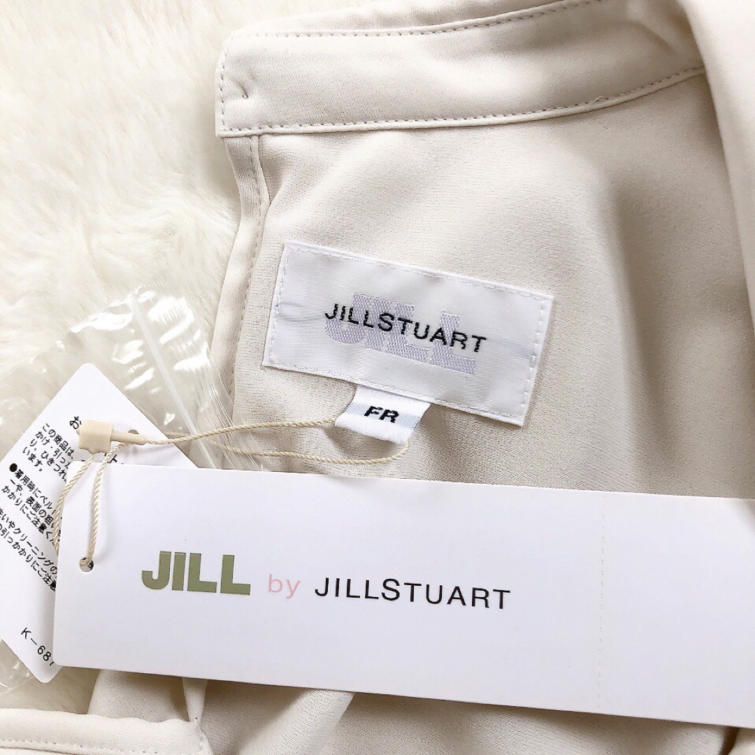 JILL by JILLSTUART(ジルバイジルスチュアート)のタグ付き未使用♡JILL by JILL STUART エリツキケープブラウス レディースのトップス(シャツ/ブラウス(長袖/七分))の商品写真