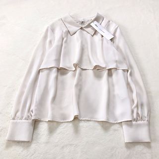 ジルバイジルスチュアート(JILL by JILLSTUART)のタグ付き未使用♡JILL by JILL STUART エリツキケープブラウス(シャツ/ブラウス(長袖/七分))