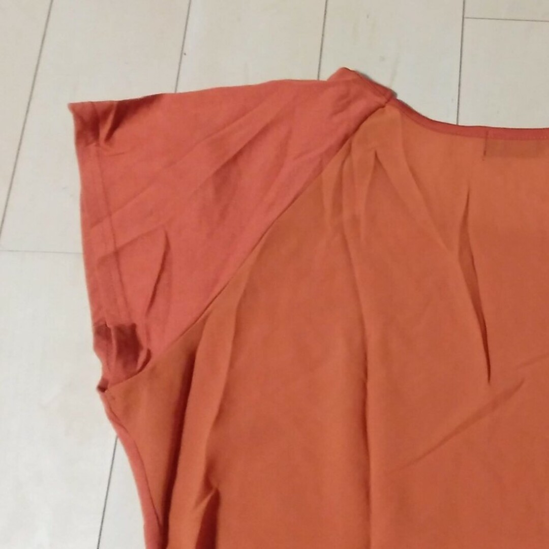 レディース　半袖トップス　スタッズ付き レディースのトップス(Tシャツ(半袖/袖なし))の商品写真