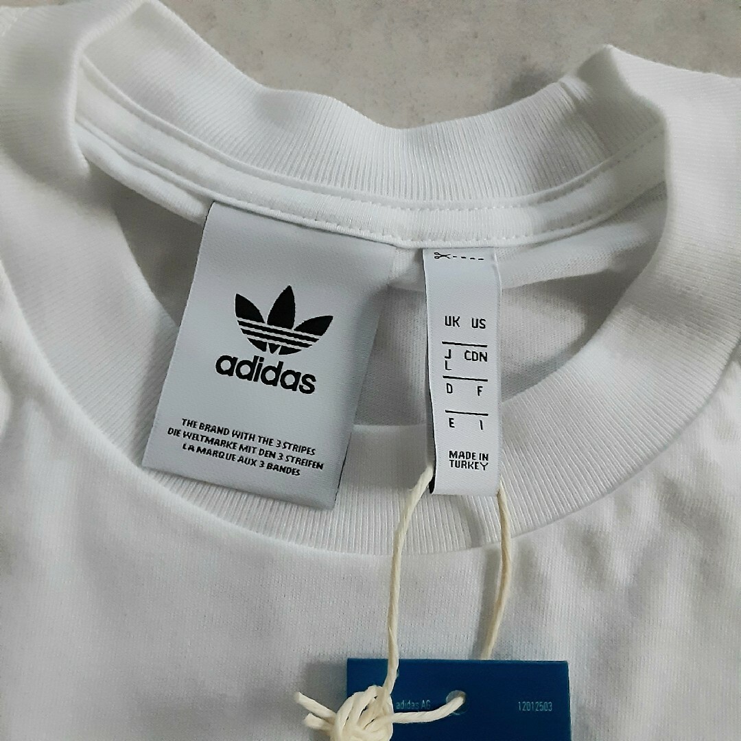 adidas(アディダス)のアディダス Tシャツ トレフォイル 白 新品未使用 L オリジナルス メンズのトップス(Tシャツ/カットソー(半袖/袖なし))の商品写真