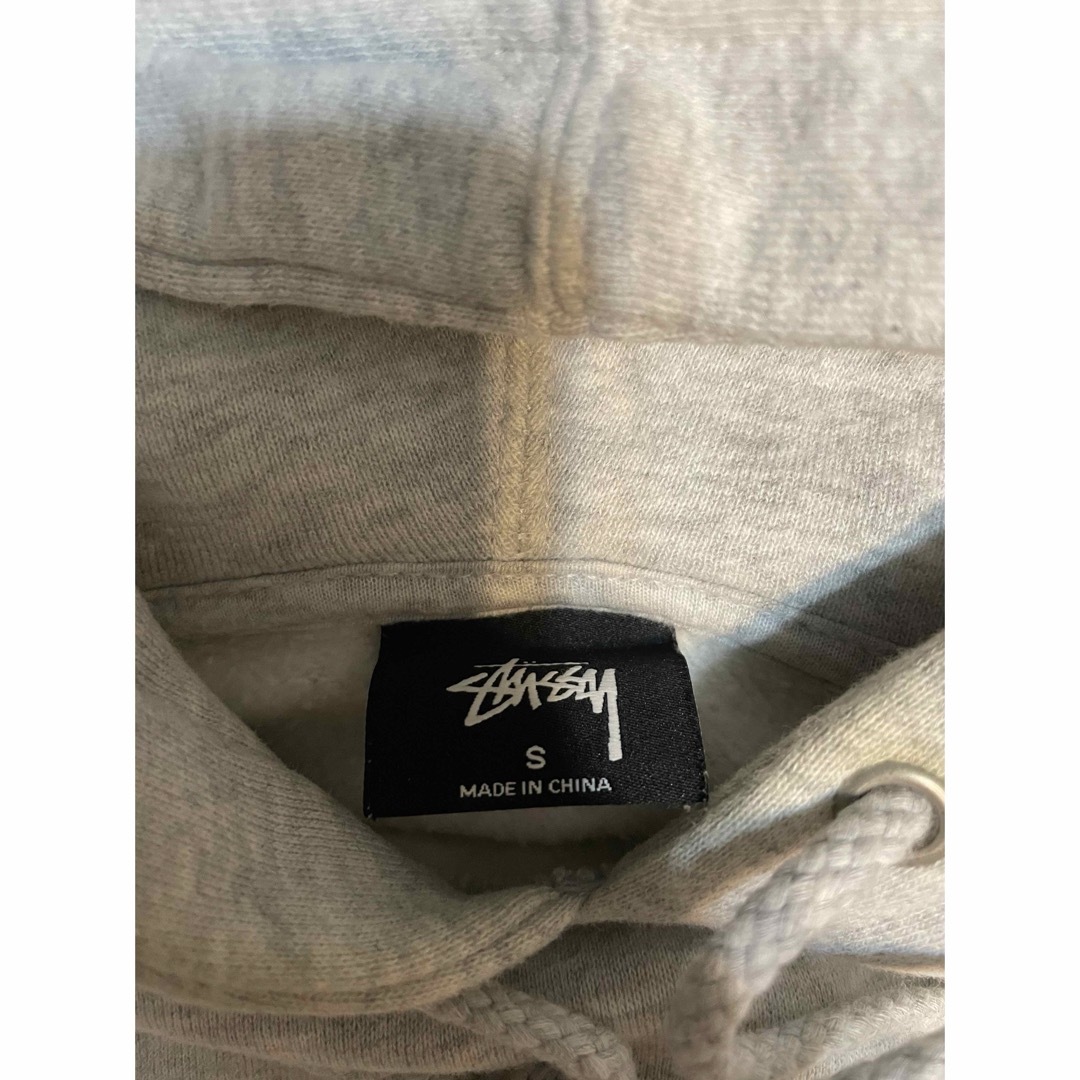 STUSSY(ステューシー)のSTUSSY パーカー　Sサイズ メンズのトップス(パーカー)の商品写真