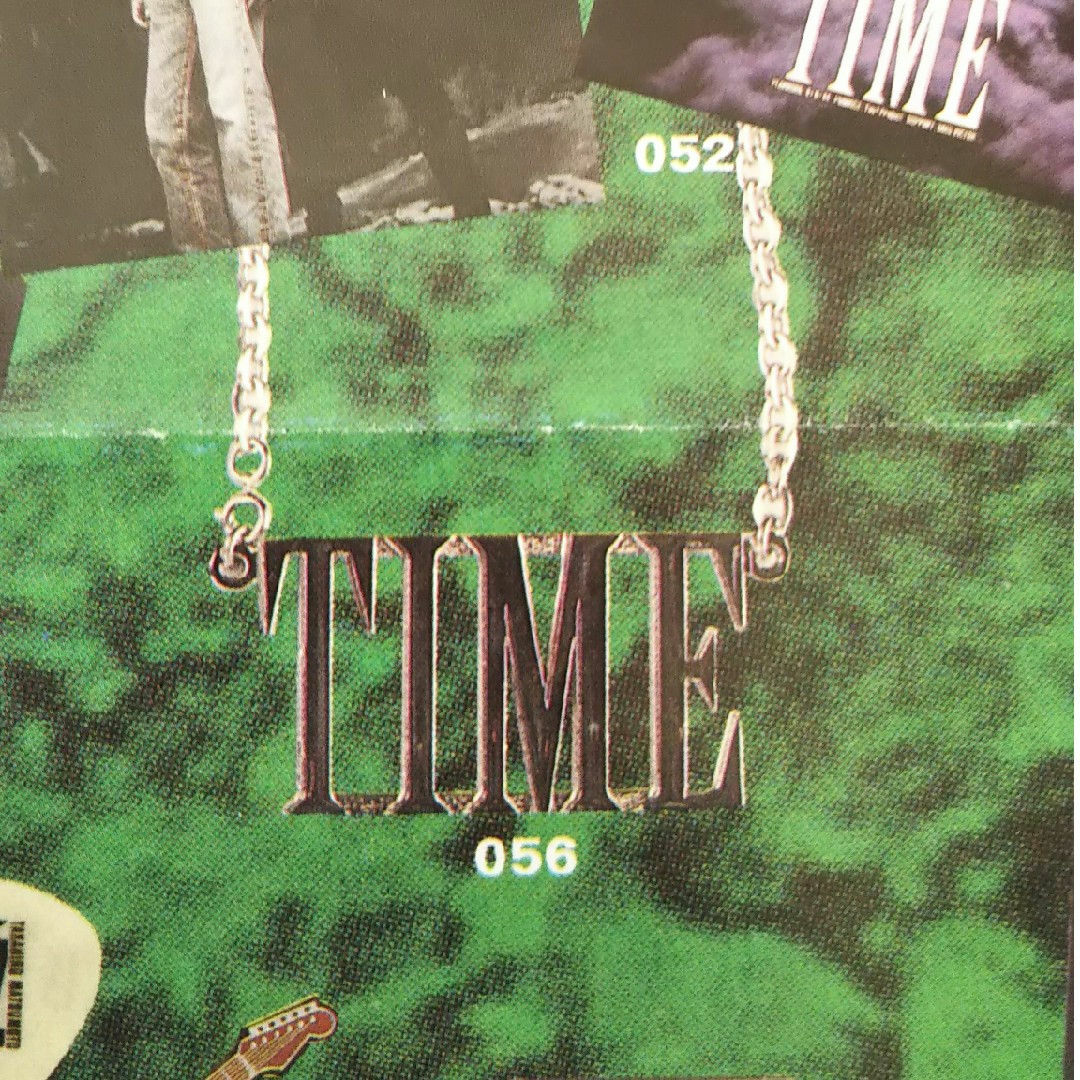 B'z  ペンダント(pleasure'92 TIME) エンタメ/ホビーのタレントグッズ(ミュージシャン)の商品写真