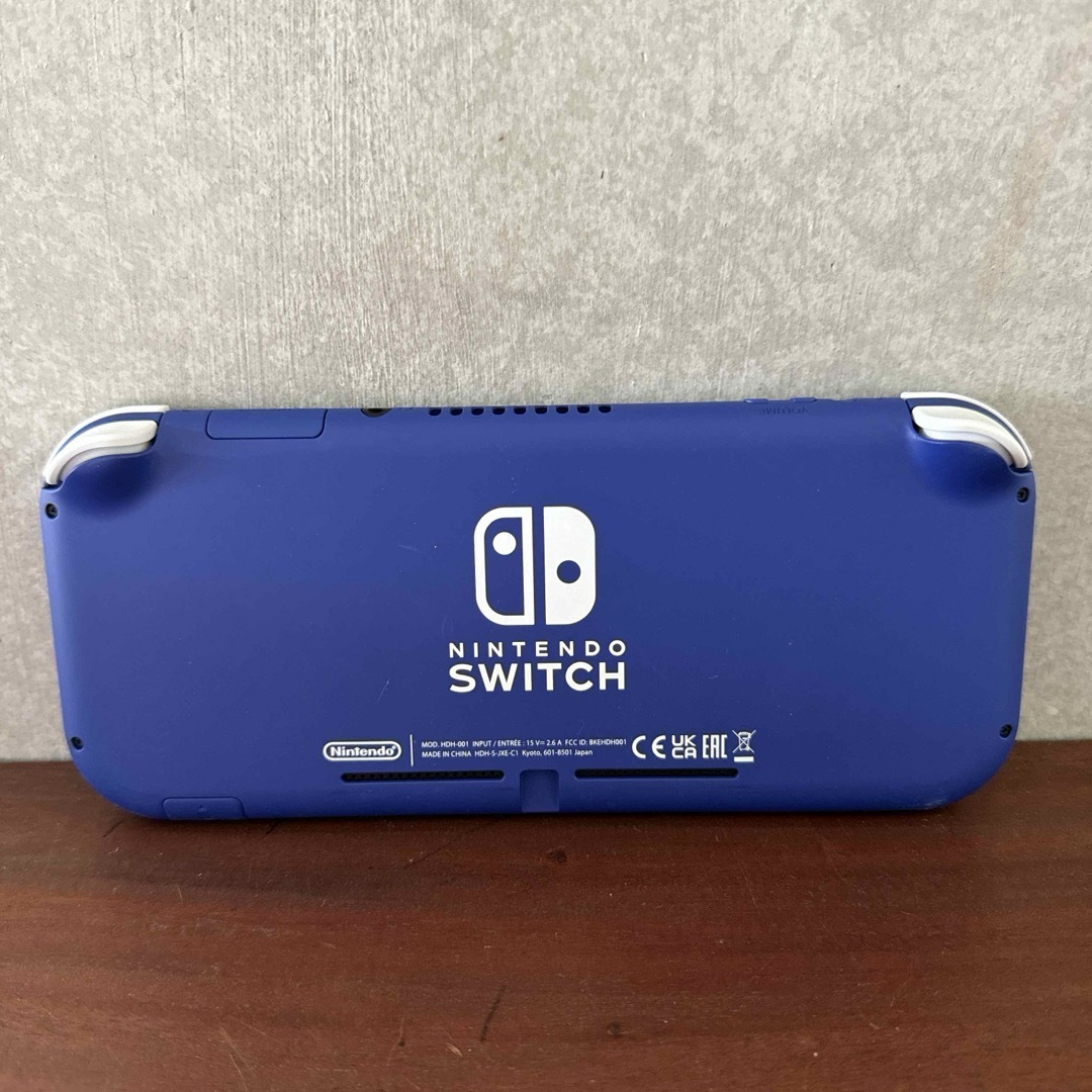 Nintendo Switch(ニンテンドースイッチ)の任天堂Switch Lite 本体 ブルー エンタメ/ホビーの雑誌(ゲーム)の商品写真