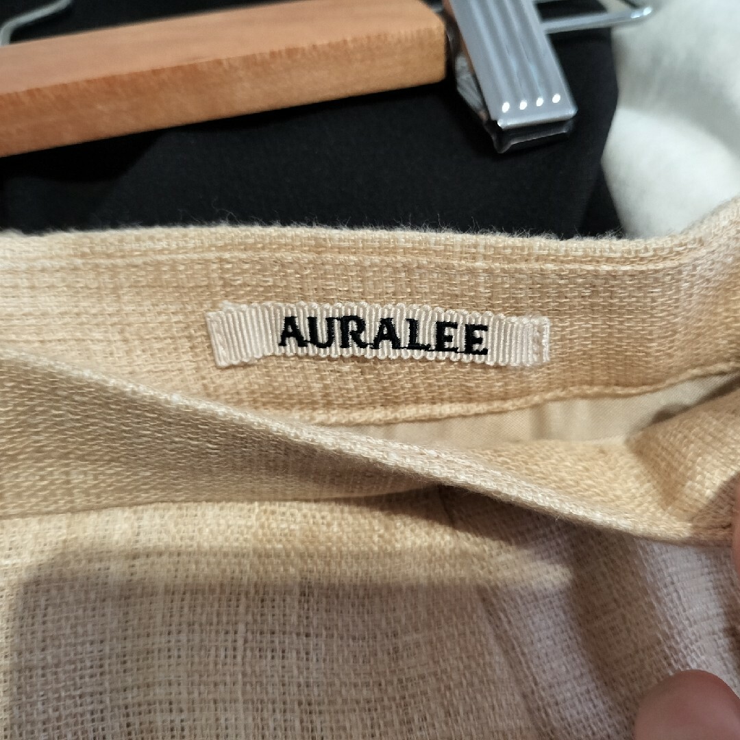 AURALEE(オーラリー)のAURALEE オーラリー リネンスカート レディースのスカート(ロングスカート)の商品写真