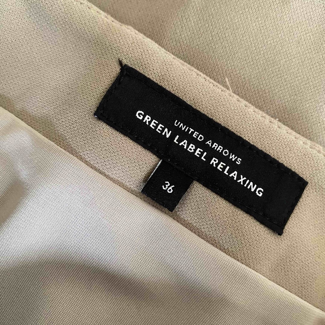 UNITED ARROWS green label relaxing(ユナイテッドアローズグリーンレーベルリラクシング)の【未使用に近い】グリーンレーベルリラクシング ツイルポケットタイトスカート 36 レディースのスカート(ひざ丈スカート)の商品写真