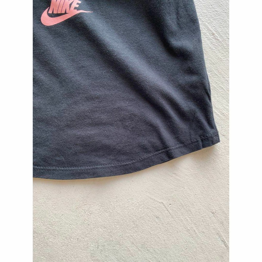 NIKE(ナイキ)のNIKE ナイキ ガールズ プリントTシャツ ブラック (y175) キッズ/ベビー/マタニティのキッズ服女の子用(90cm~)(Tシャツ/カットソー)の商品写真