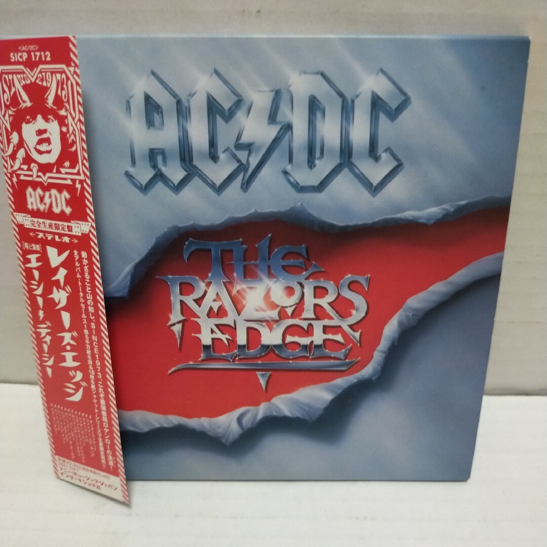 美盤 美品 紙ジャケット仕様 限定生産盤CDセット/AC/DC 2枚セット エンタメ/ホビーのCD(ポップス/ロック(洋楽))の商品写真