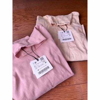 ザラ(ZARA)の新品未使用zaraハイネックトップス(Tシャツ/カットソー)