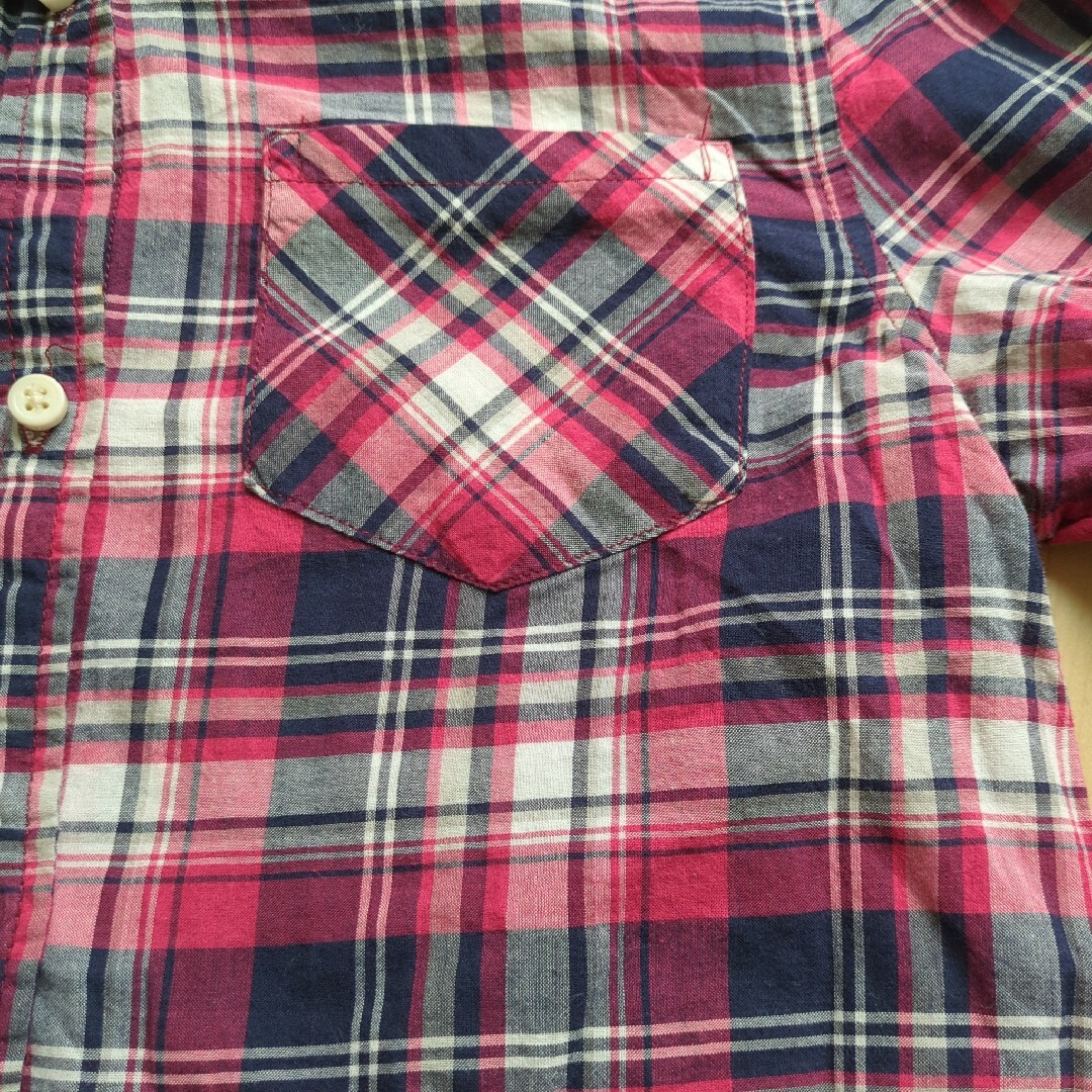 М　長袖　ブラウス　チェック　赤　青　白　ボタンシャツ レディースのトップス(シャツ/ブラウス(長袖/七分))の商品写真