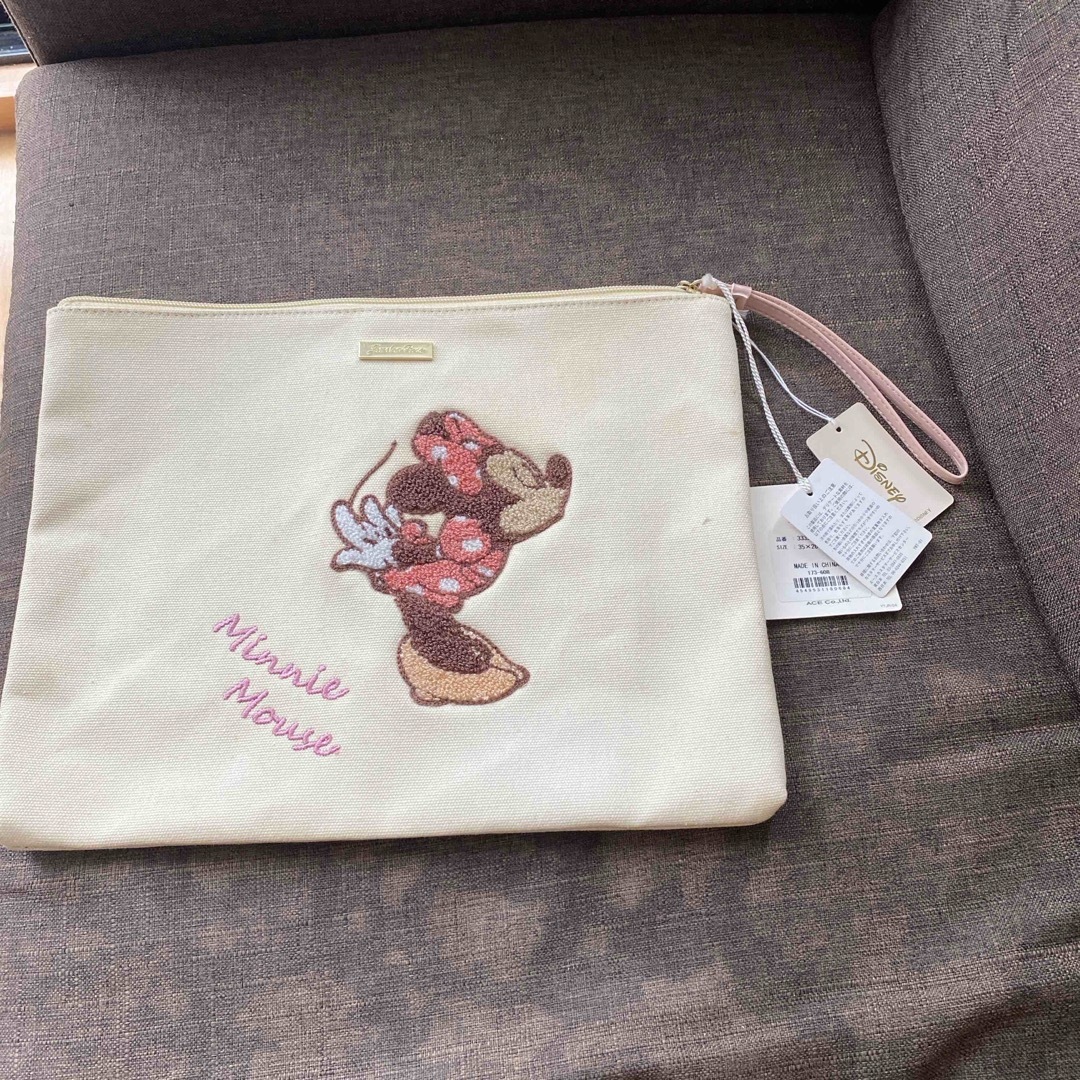 Disney(ディズニー)のディズニークラッチバッグ レディースのバッグ(クラッチバッグ)の商品写真