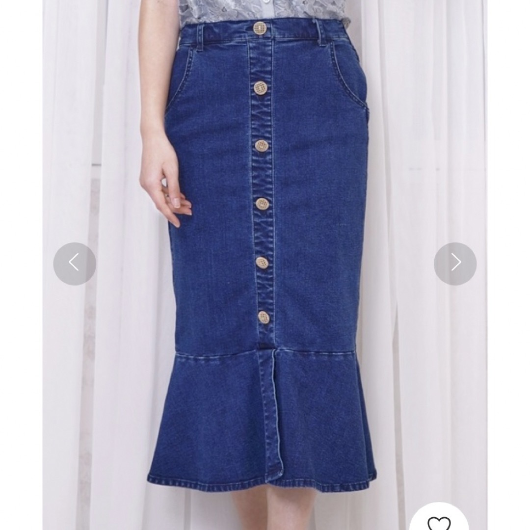 MIIA(ミーア)のMIIA ビジュー付 デニムマーメイドスカート レディースのスカート(ロングスカート)の商品写真
