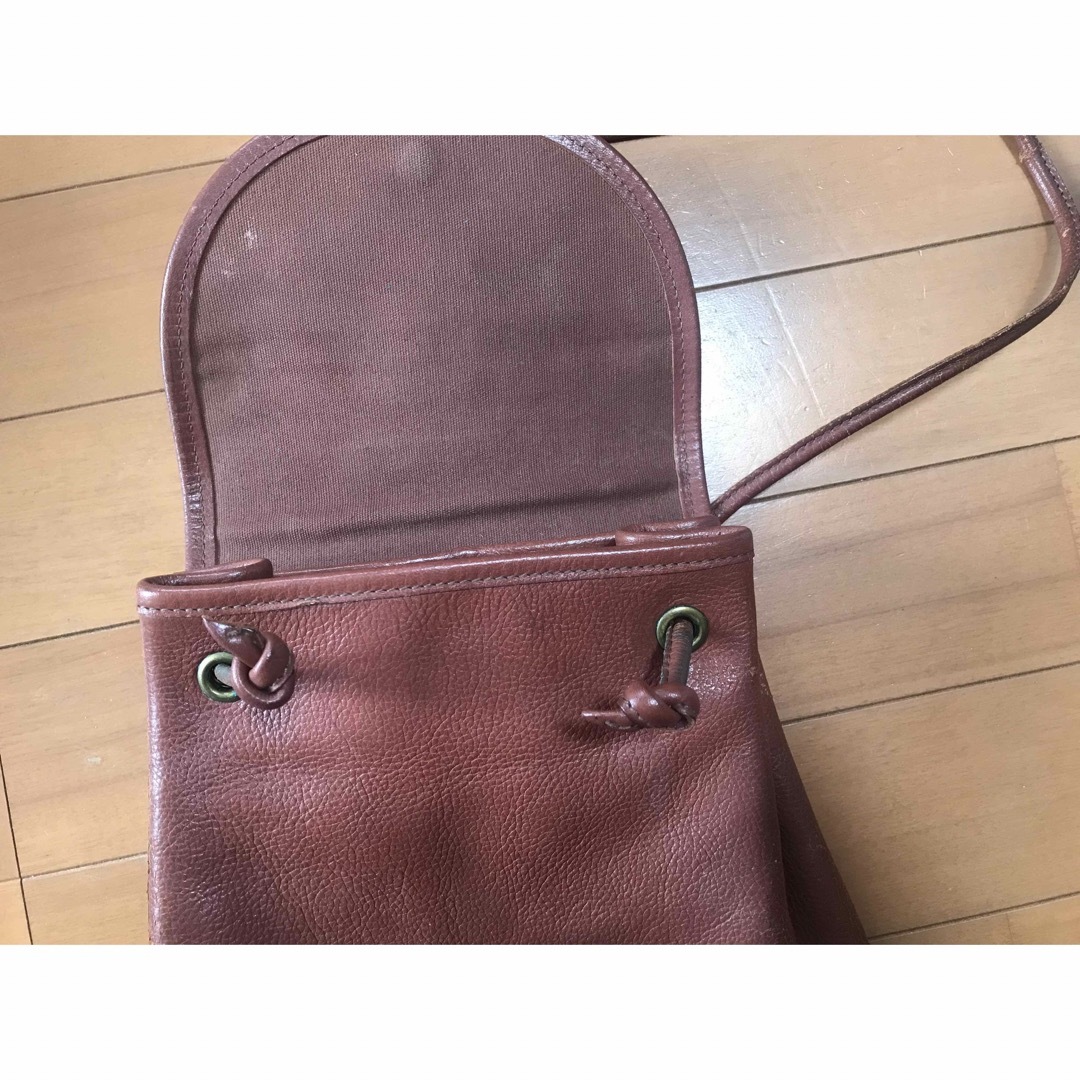 IL BISONTE(イルビゾンテ)の値下げ IL BISONTE leather shoulder bag レディースのバッグ(ショルダーバッグ)の商品写真