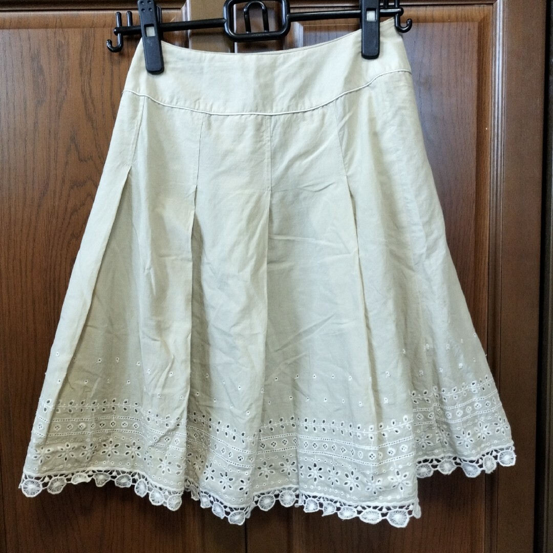 レディース　フレアスカート　ベージュ　レース レディースのスカート(ひざ丈スカート)の商品写真