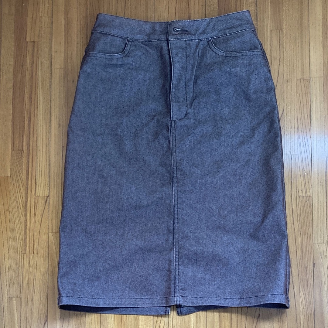 茶色デニムスカート レディースのスカート(ひざ丈スカート)の商品写真