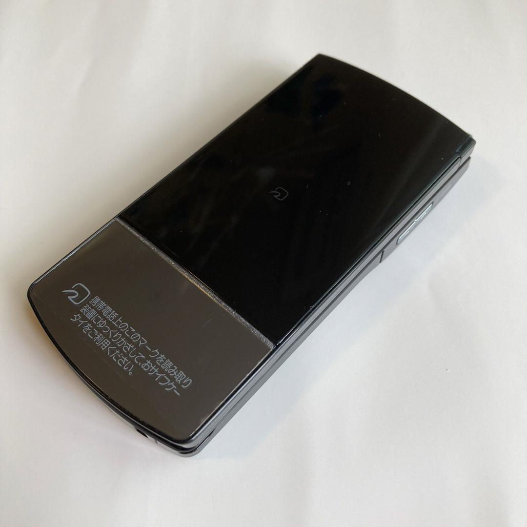 NEC(エヌイーシー)の【値下げ】NEC N-01G BLACK docomo 美品 貴重 ガラケー スマホ/家電/カメラのスマートフォン/携帯電話(携帯電話本体)の商品写真