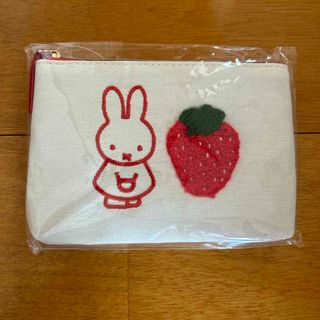 miffy - ミッフィーいちごポーチ