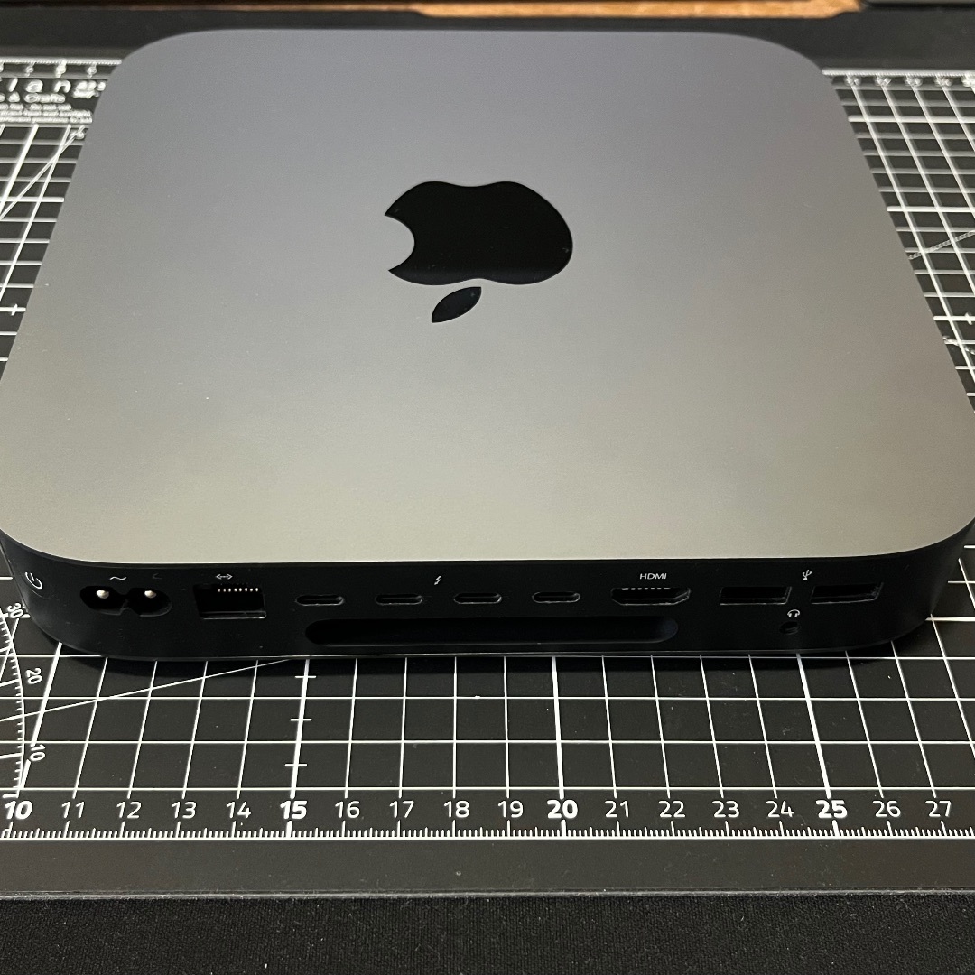 Apple(アップル)のMac mini Late 2018 3.0GHz/16GB/1TB/10Gb スマホ/家電/カメラのPC/タブレット(デスクトップ型PC)の商品写真