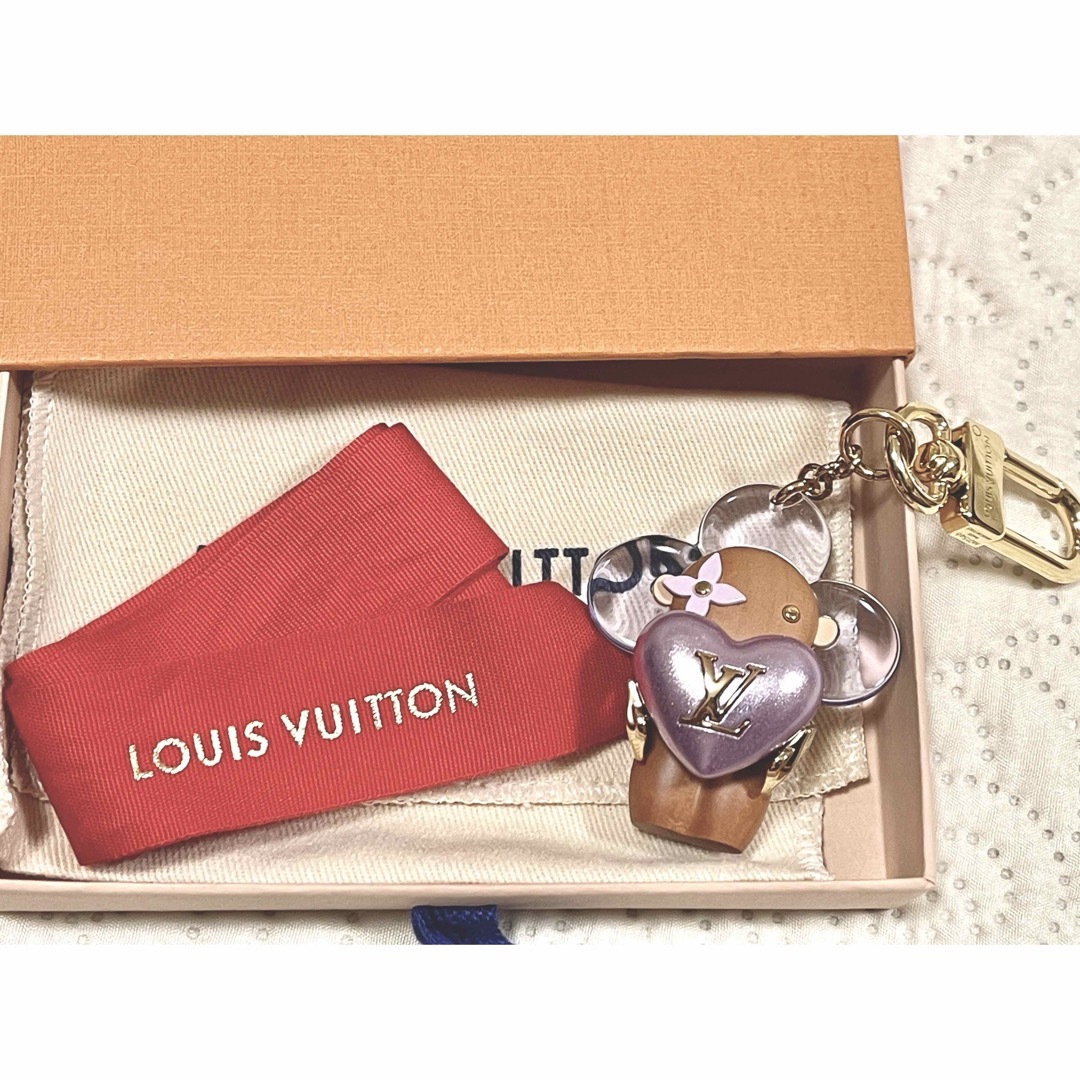 LOUIS VUITTON(ルイヴィトン)のルイヴィトン　LOUIS VUITTON ヴィヴィエンヌアムール ハート  レディースのファッション小物(キーホルダー)の商品写真