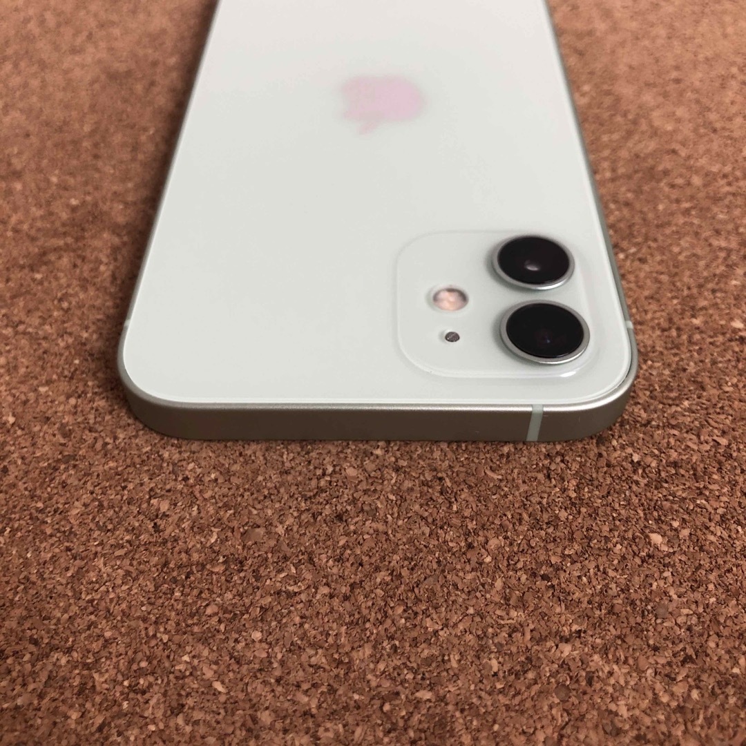 iPhone(アイフォーン)の388【早い者勝ち】美品☆iPhone12 128GB SIMフリー☆ スマホ/家電/カメラのスマートフォン/携帯電話(スマートフォン本体)の商品写真