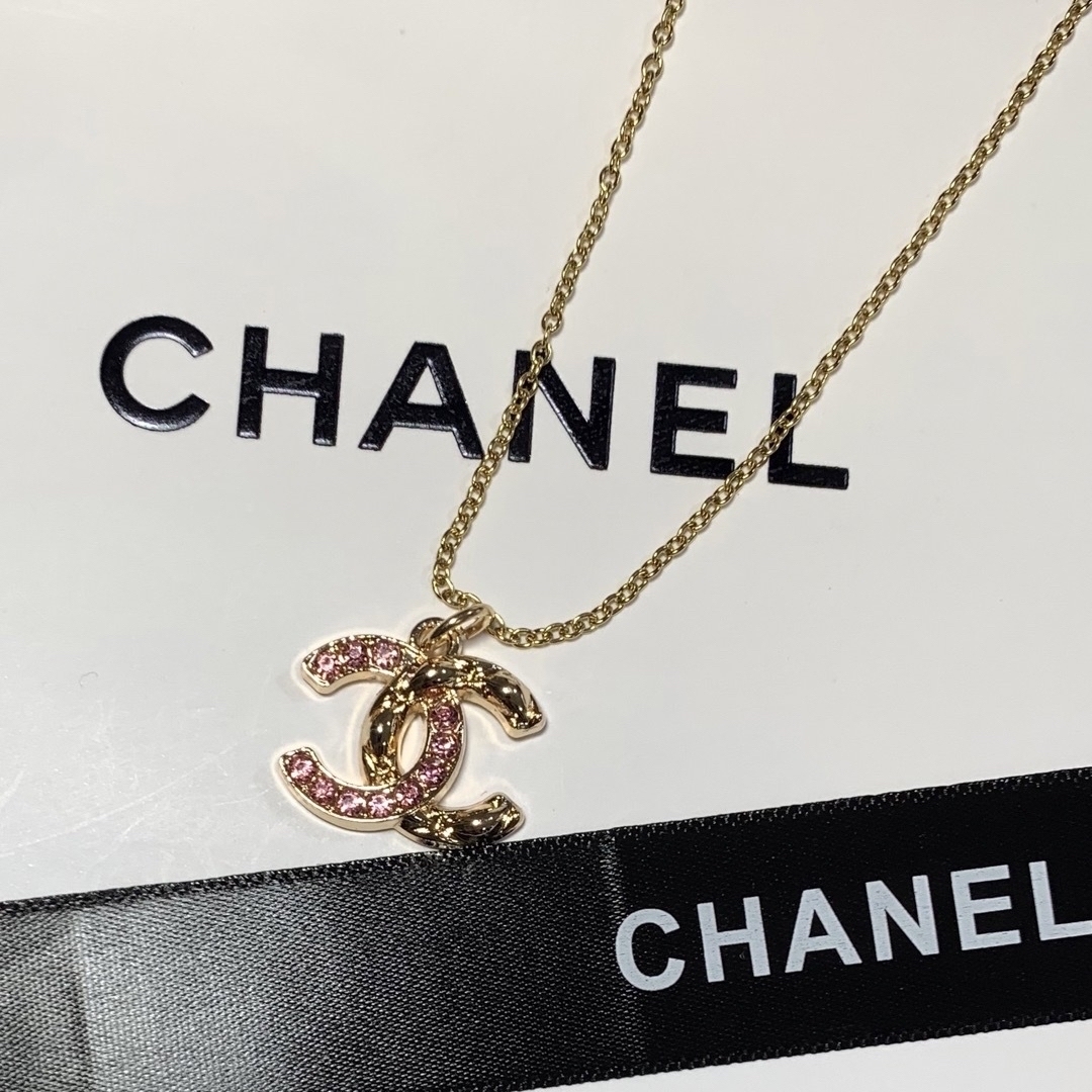 CHANEL(シャネル)のシャネル　ネックレス　5/31まで限定お値下げ中！ レディースのアクセサリー(ネックレス)の商品写真