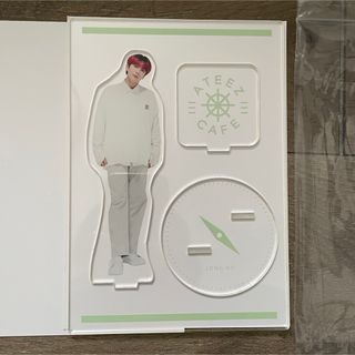 エイティーズ(ATEEZ)のATEEZ CAFE アクスタ ジョンホ　アクリルスタンド(アイドルグッズ)