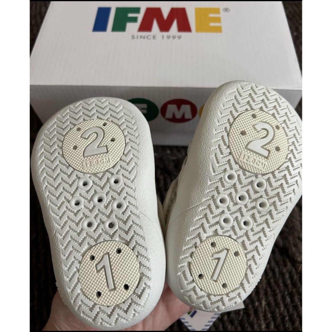 IFME(イフミー)の新品未使用！イフミーifmeサンダル12.0cm男の子女の子白メッシュ水陸両用 キッズ/ベビー/マタニティのベビー靴/シューズ(~14cm)(サンダル)の商品写真