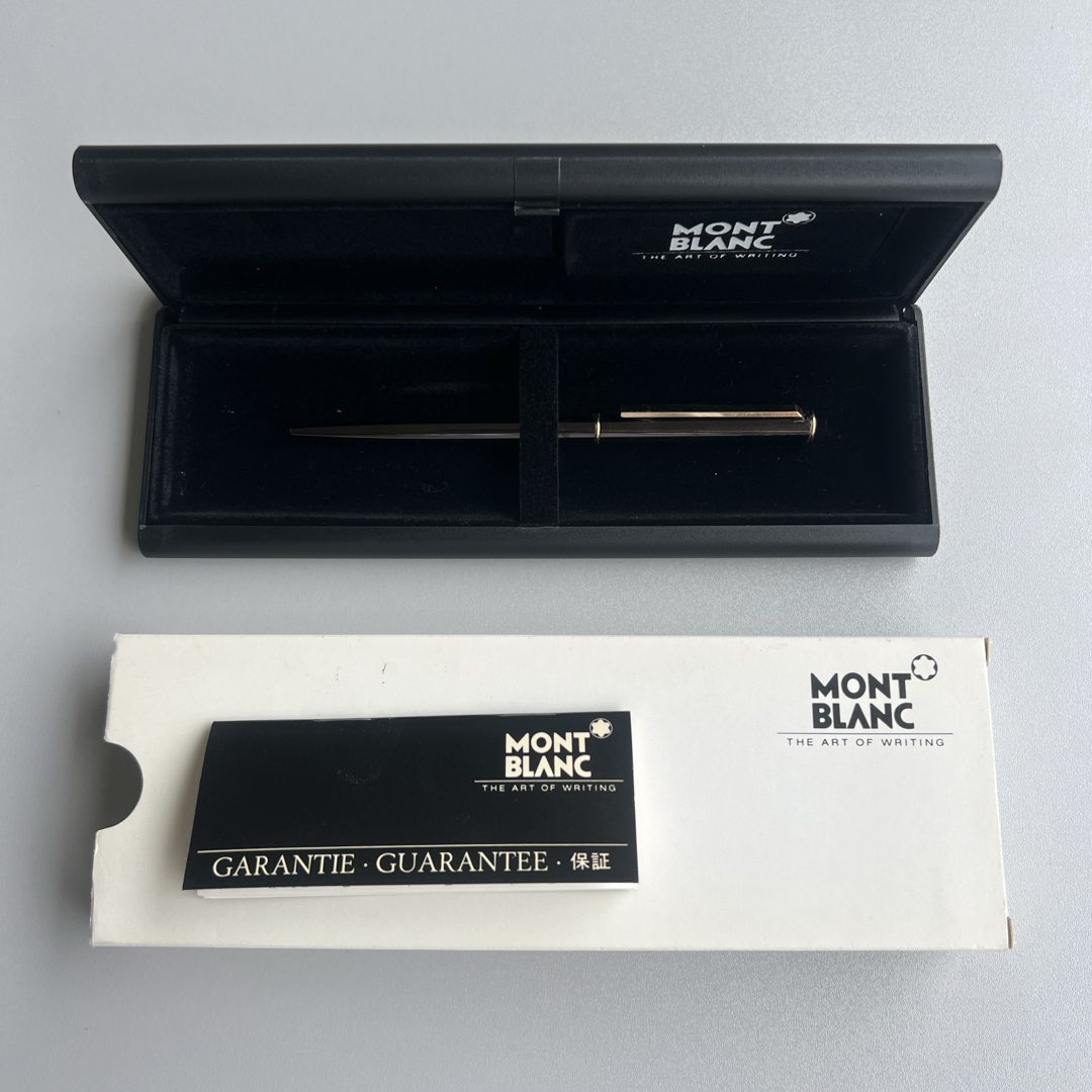 MONTBLANC(モンブラン)のMont Blanc ツイスト式ボールペン インテリア/住まい/日用品の文房具(ペン/マーカー)の商品写真