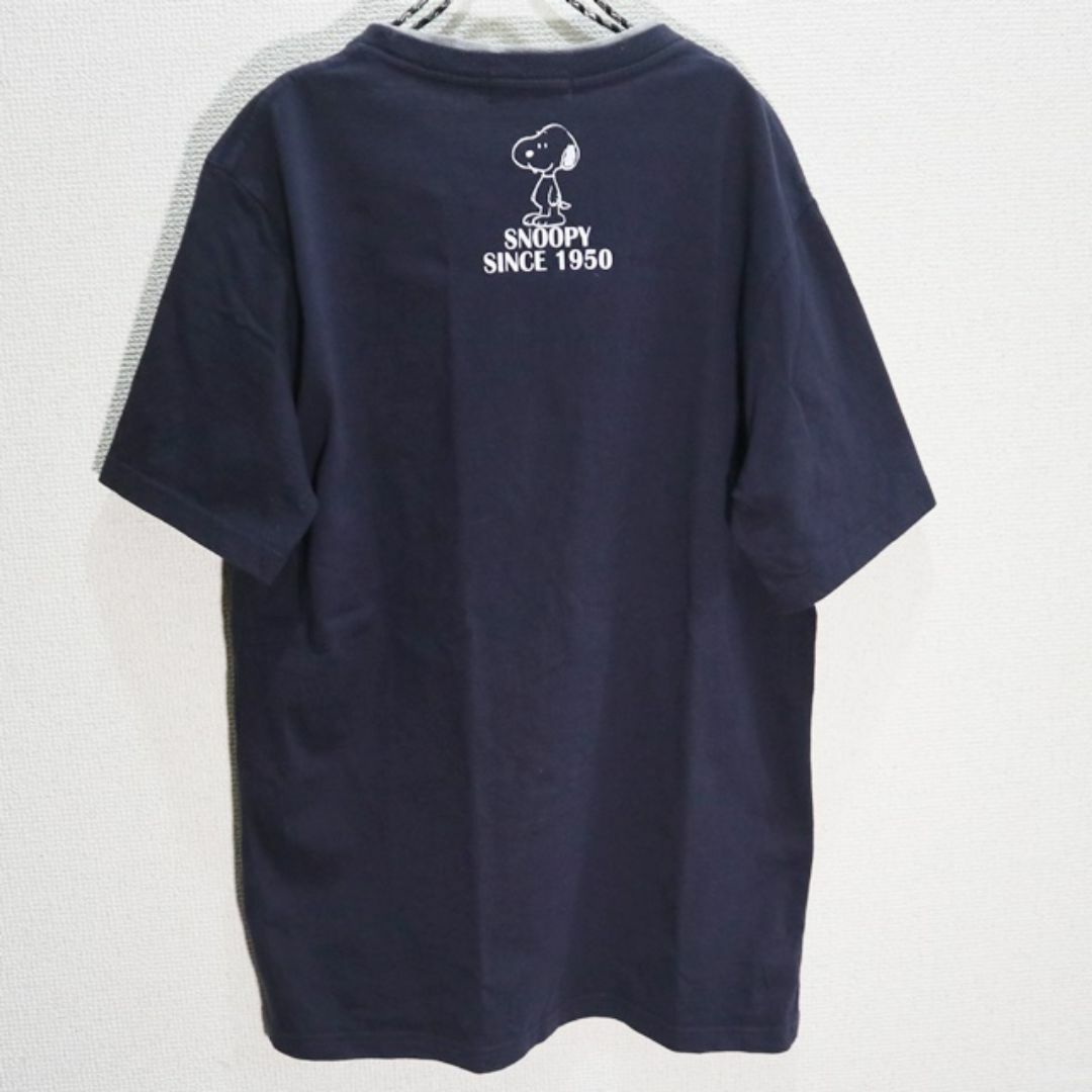 SNOOPY(スヌーピー)のPEANUTS  スヌーピー　ポケットデザインTシャツ　紺　ユニセックス メンズのトップス(Tシャツ/カットソー(半袖/袖なし))の商品写真