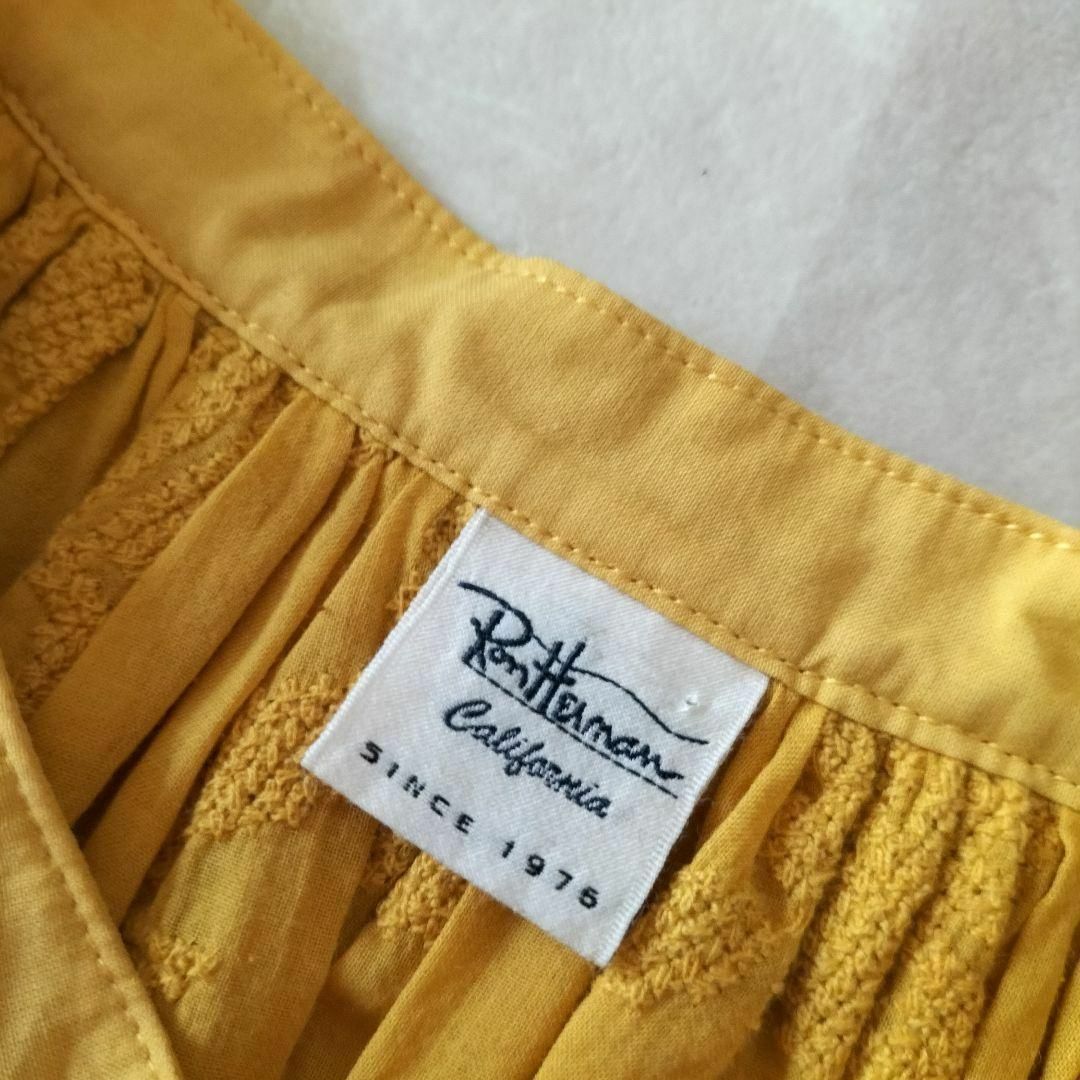 Ron Herman(ロンハーマン)のロンハーマン エンブロイダリーギャザーブラウス　黄色　長袖　刺繍ブラウス レディースのトップス(シャツ/ブラウス(長袖/七分))の商品写真