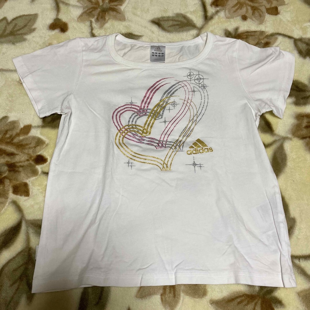 adidas(アディダス)のadidas Tシャツ 半袖 150cm キッズ/ベビー/マタニティのキッズ服女の子用(90cm~)(Tシャツ/カットソー)の商品写真