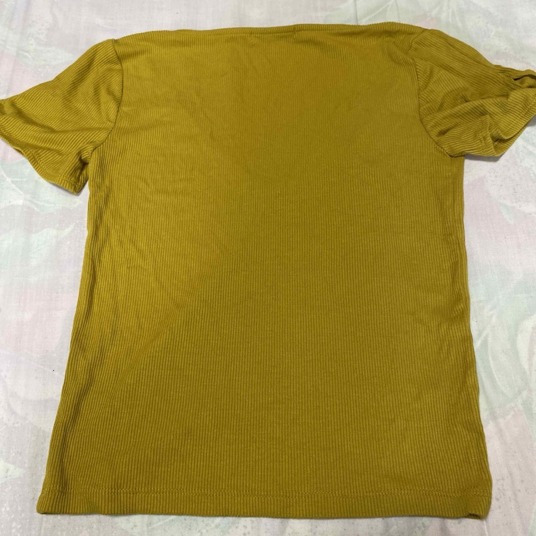 FOREVER 21(フォーエバートゥエンティーワン)のフォーエバー21  レディース　Tシャツ　半袖 レディースのトップス(Tシャツ(半袖/袖なし))の商品写真