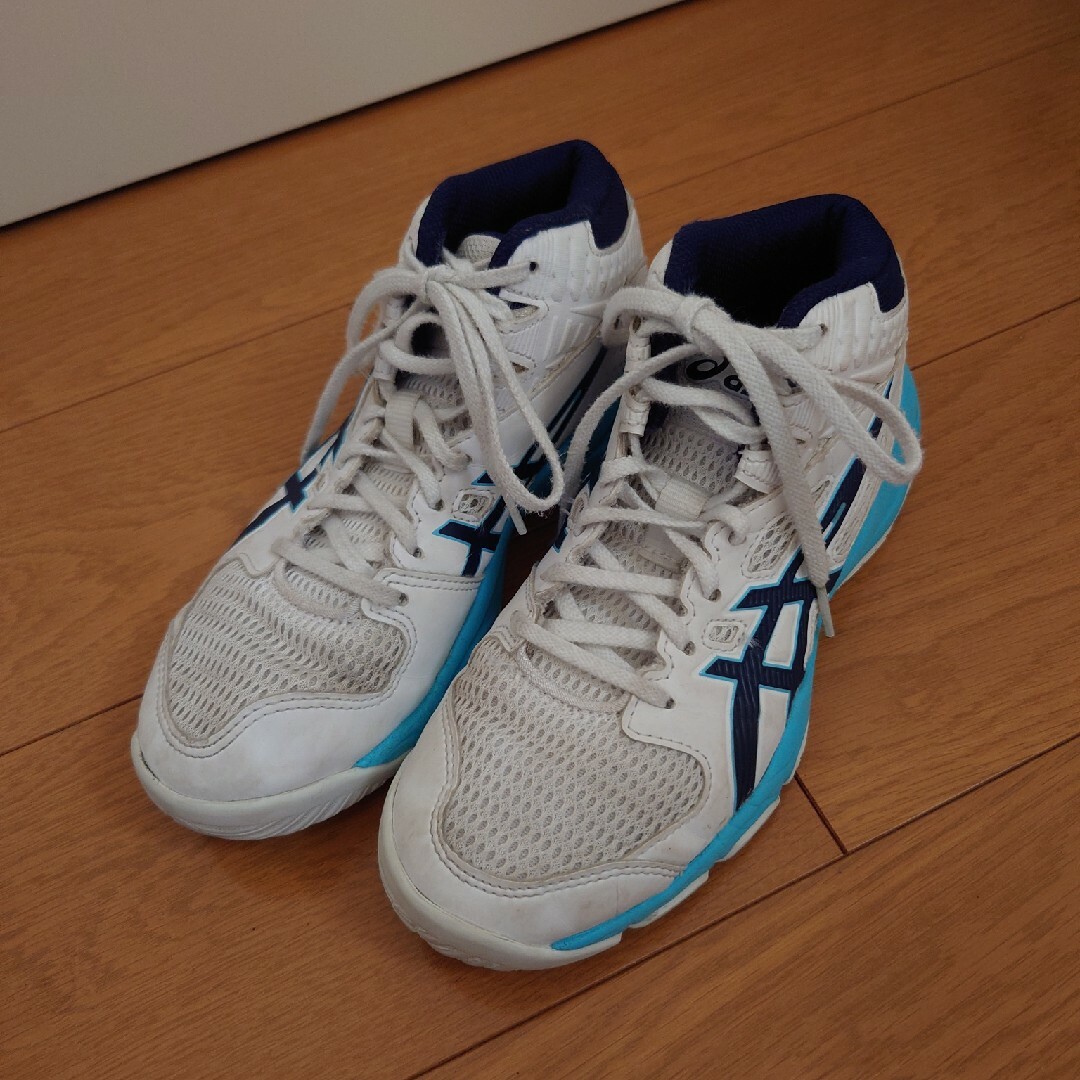 asics(アシックス)のアシックス バッシュ22cm キッズ/ベビー/マタニティのキッズ靴/シューズ(15cm~)(スニーカー)の商品写真