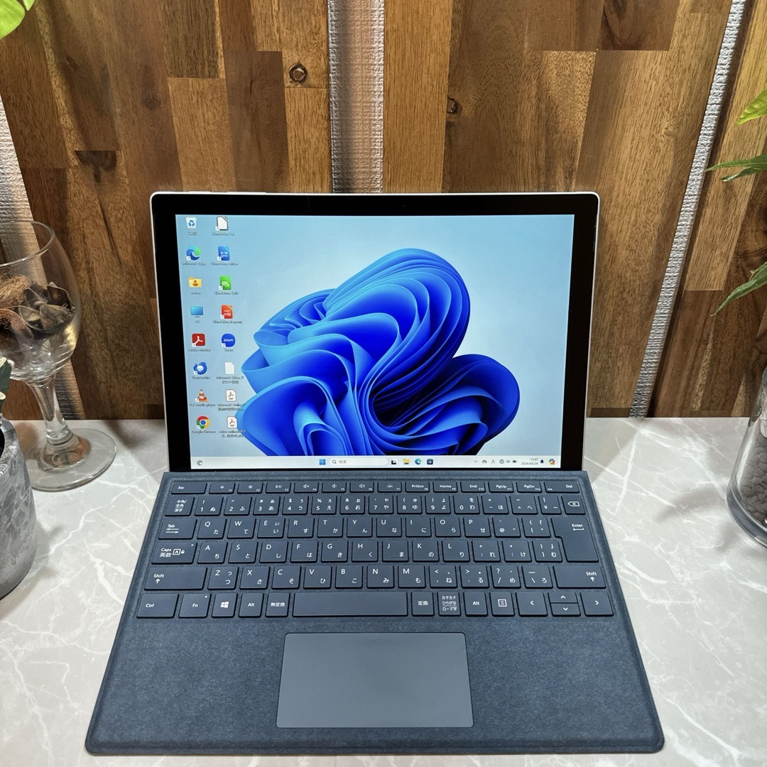 Microsoft(マイクロソフト)の【美品】Surface Pro5☘️i5第7世代 /SSD256G/メ8GB スマホ/家電/カメラのPC/タブレット(ノートPC)の商品写真