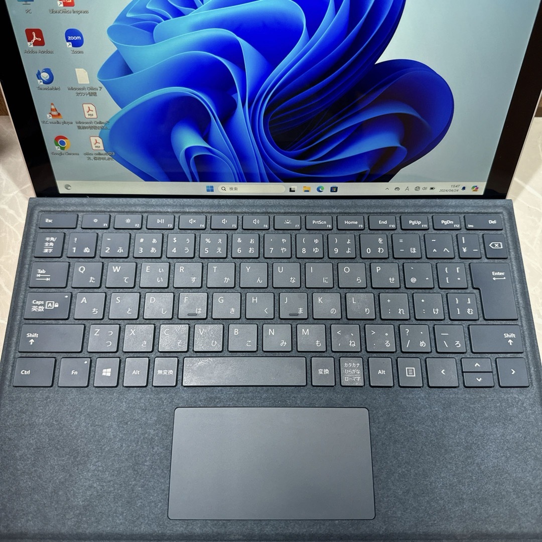 Microsoft(マイクロソフト)の【美品】Surface Pro5☘️i5第7世代 /SSD256G/メ8GB スマホ/家電/カメラのPC/タブレット(ノートPC)の商品写真